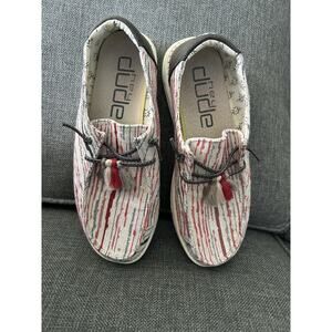 Hey Dude Wendy Pon Pon Slip-On Shoes Women’s Sz 8 Festive SKU 121410607